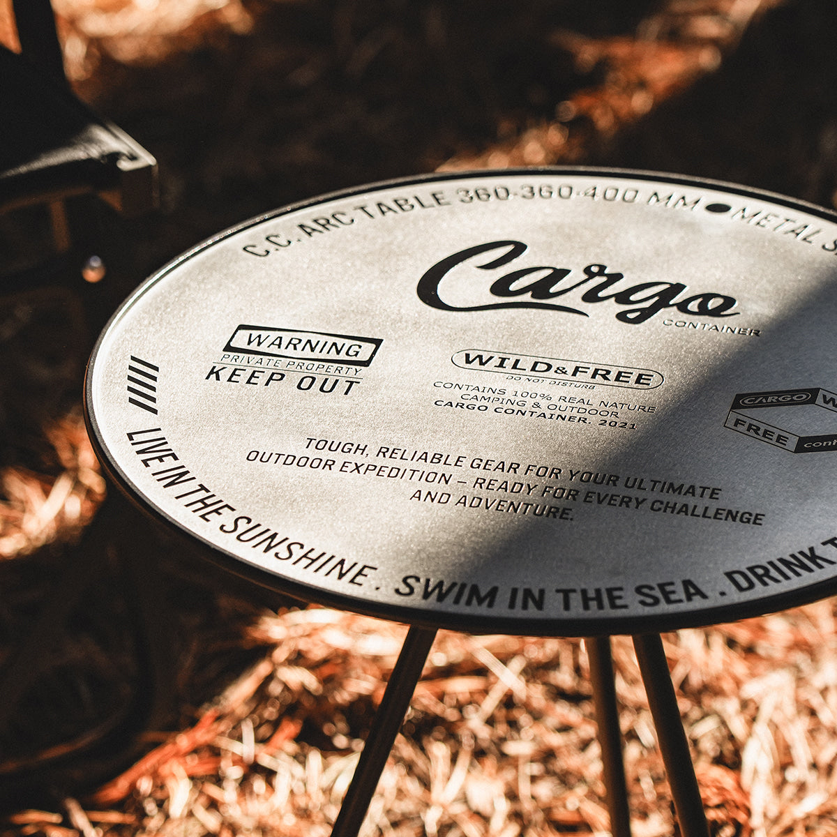 ARC TABLE – CARGO CONTAINER