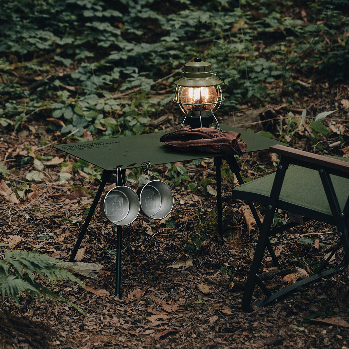 END TABLE（カーキ・ベージュ：6月下旬お届け予定） – CARGO