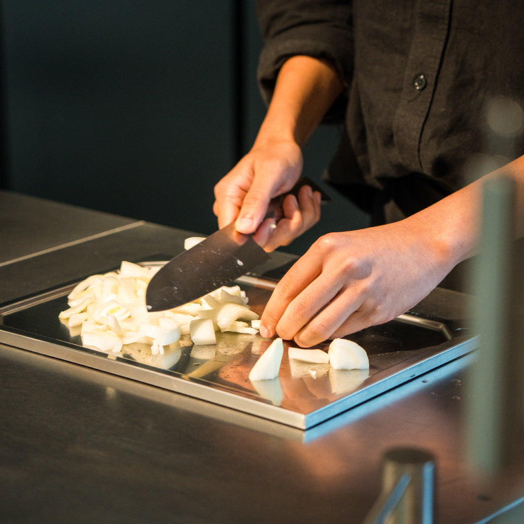 CLEAN CUTTING BOARD