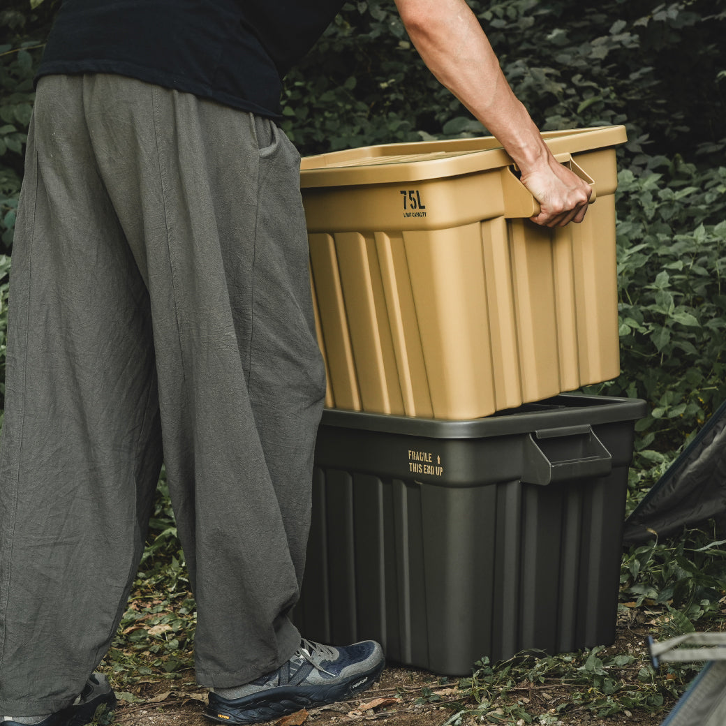 SIGNATURE SHIELD BOX（12月末配送予定）